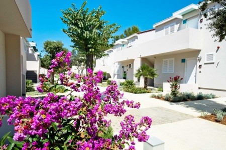 Chorvátsko Severná Dalmácia Zaton Holiday Resort 4 dňový pobyt Bez stravy Vlastná April 2026 (27/04/26-30/04/26)