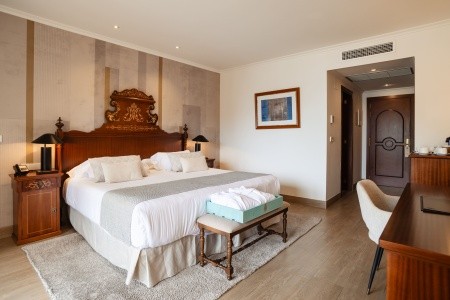 Španielsko Mallorca Secrets Mallorca Villamil Resort & Spa 5 dňový pobyt Raňajky Letecky Letisko: Praha July 2026 ( 1/07/26- 5/07/26)