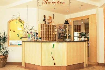 Familienhotel Berghof - 13