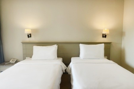 Thajsko Pattaya Pinnacle Grand Jomtien Resort & Spa 9 dňový pobyt Polpenzia Letecky Letisko: Praha August 2026 (19/08/26-27/08/26)