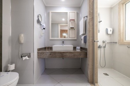 Crystal Waterworld Park Resort & Spa - 25