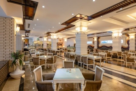 Crystal Waterworld Park Resort & Spa - 40