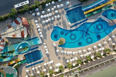 Crystal Waterworld Park Resort & Spa - 46