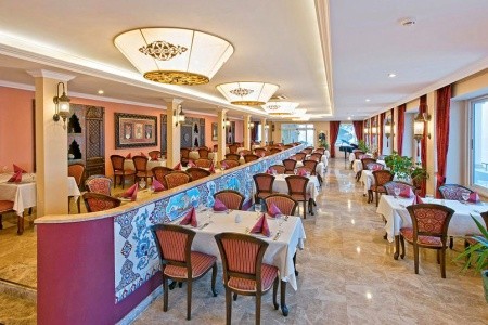 Antique Roman Palace - 12