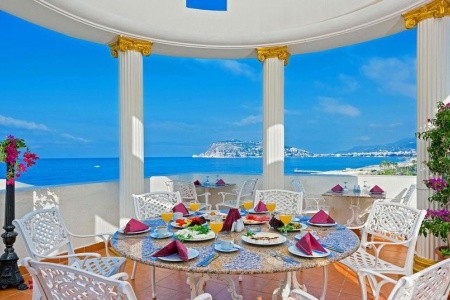 Antique Roman Palace - 18