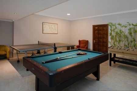 Antique Roman Palace - 26