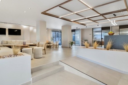 Harmony E Rock Hotel & Resort - 4