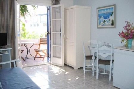 Paradise Resort (Akrotiri) - 13