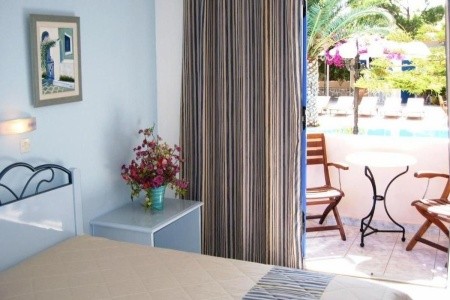 Paradise Resort (Akrotiri) - 17