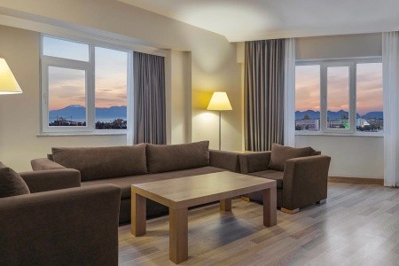 Turecko Antalya Wyndham Garden Lara (Ex.