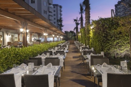 Turecko Antalya Wyndham Garden Lara (Ex.