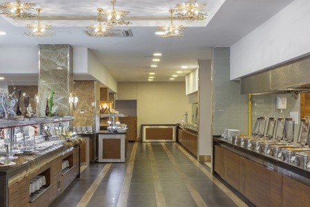 Turecko Antalya Wyndham Garden Lara (Ex.