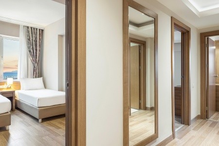 Ramada Resort By Wyndham Lara - 11