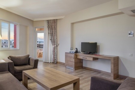 Ramada Resort By Wyndham Lara - 12