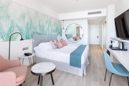 Cristina Las Palmas - 80