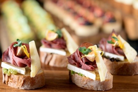 Spojené arabské emiráty Dubaj Ja Ocean View Hotel Jumeirah Beach 12 dňový pobyt Polpenzia Letecky Letisko: Praha March 2026 (12/03/26-23/03/26)