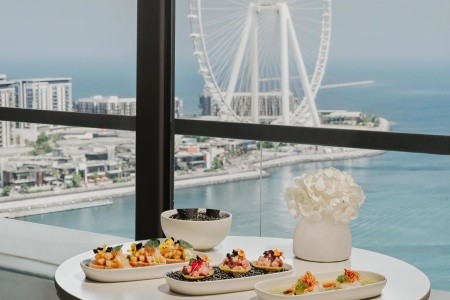 Spojené arabské emiráty Dubaj Ja Ocean View Hotel Jumeirah Beach 12 dňový pobyt Polpenzia Letecky Letisko: Praha March 2026 (12/03/26-23/03/26)