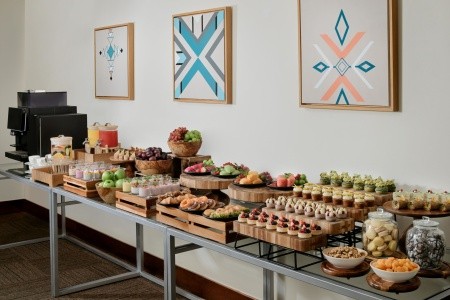 Spojené arabské emiráty Dubaj Ja Ocean View Hotel Jumeirah Beach 12 dňový pobyt Polpenzia Letecky Letisko: Praha March 2026 (12/03/26-23/03/26)