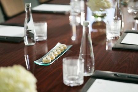 Spojené arabské emiráty Dubaj Ja Ocean View Hotel Jumeirah Beach 12 dňový pobyt Polpenzia Letecky Letisko: Praha March 2026 (12/03/26-23/03/26)