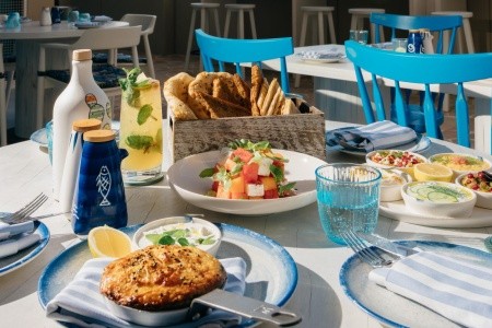 Spojené arabské emiráty Dubaj Ja Ocean View Hotel Jumeirah Beach 12 dňový pobyt Polpenzia Letecky Letisko: Praha March 2026 (12/03/26-23/03/26)