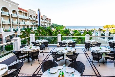 Premier Le Reve Hotel & Spa - 8