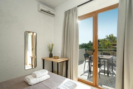 Okeanis Mystique South - 14