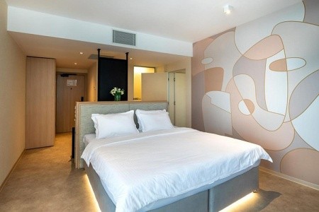 Zenith (Ex.marlin Beach) - 24