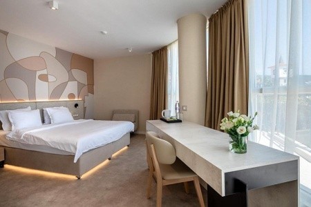 Zenith (Ex.marlin Beach) - 29