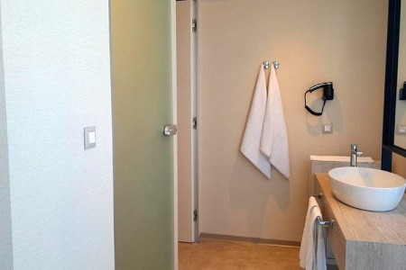 Zenith (Ex.marlin Beach) - 49