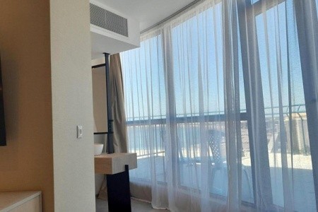 Zenith (Ex.marlin Beach) - 51