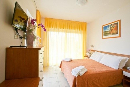 Adria Beach Club (Villamarina Di Cesenatico) - 8