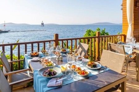 Turecko Bodrum The Plaza Bodrum 15 dňový pobyt All Inclusive Letecky Letisko: Praha August 2026 (25/08/26- 8/09/26)