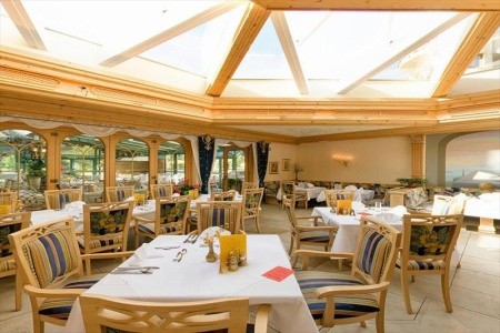 Fun + Spa-Hotel Strass - 7