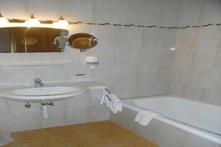 Fun + Spa-Hotel Strass - 24