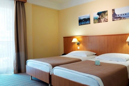 Slovinsko Portorož Act-Ion Neptun 4 dňový pobyt Raňajky Vlastná June 2026 (30/06/26- 3/07/26)