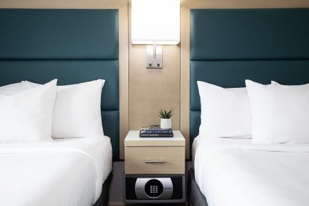 Crystal Lodge Hotel Whistler - 6