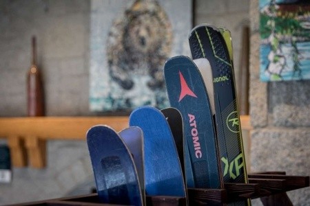 Crystal Lodge Hotel Whistler - 9