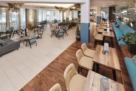 Aminess Vival Maestral - 10