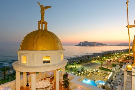 Antique Roman Palace - 18