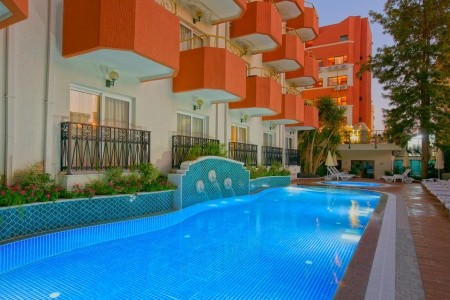 Antique Roman Palace - 21