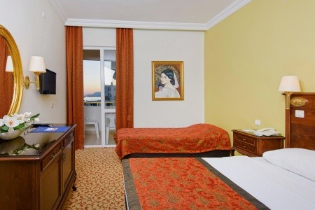 Antique Roman Palace - 24