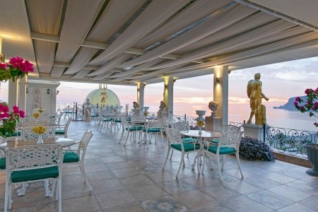 Antique Roman Palace - 28