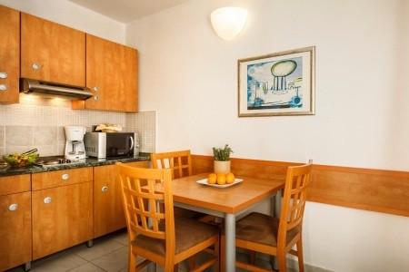 Amarin Apartments - 10