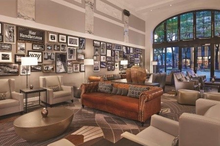 Reichshof Hamburg, Curio Collection By Hilton - 4