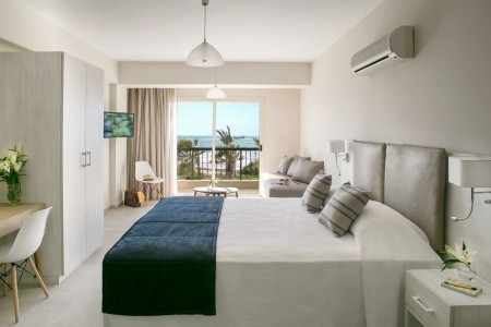 Louis Paphos Breeze - 6