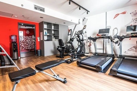 Up Hotel Budapest - 12