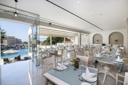 Vantaris Luxury Beach Resort - 8