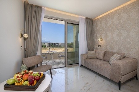 Vantaris Luxury Beach Resort - 19