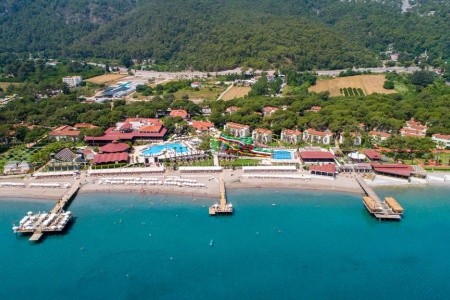 Crystal Flora Beach Resort - 2