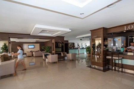 Crystal Aura Beach Resort & Spa - 9